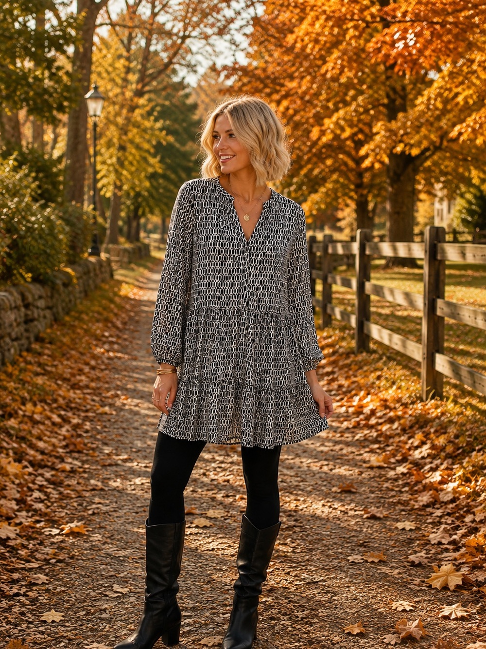 Nine West Black and White Geometric V-Neck Tunic